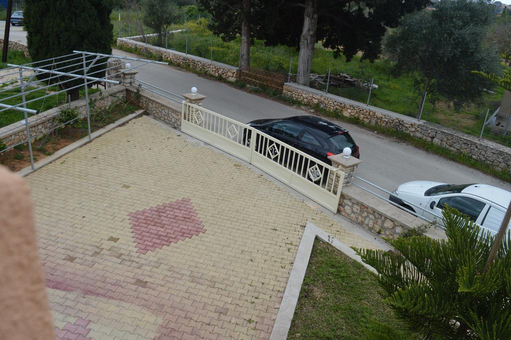 Mel'S Apartments Pesadha ภายนอก รูปภาพ